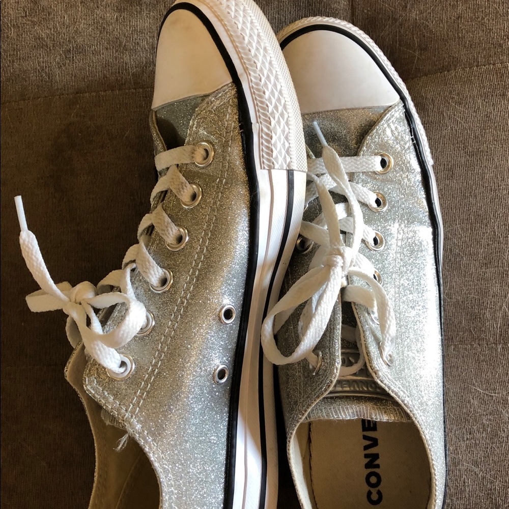 silver sparkle converse!!